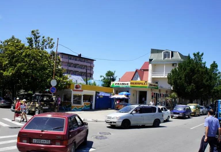 . Гостиница "Парма" . Лазаревское