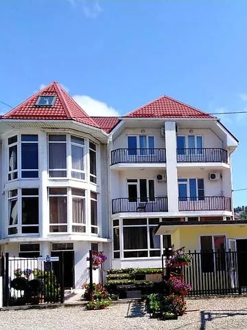 . Гостиница "Долина цветов". Лазаревское