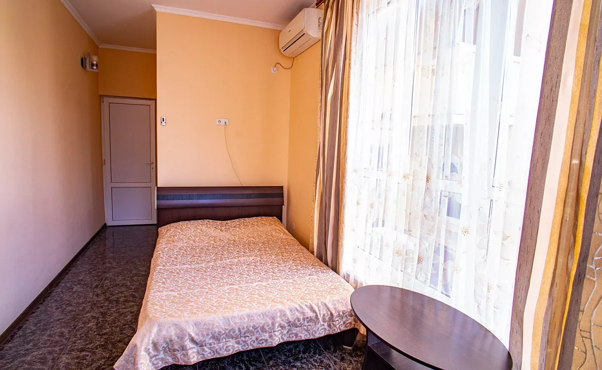 2-х местный полулюкс без балкона. Отель "Калараш 17а". Лазаревское 2-х местный полулюкс без балкона. Отель "Калараш 17а". Лазаревское