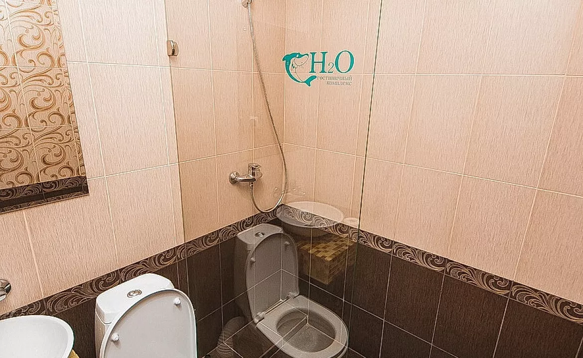 4х местный комфорт. Гостиница H2O. Геленджик