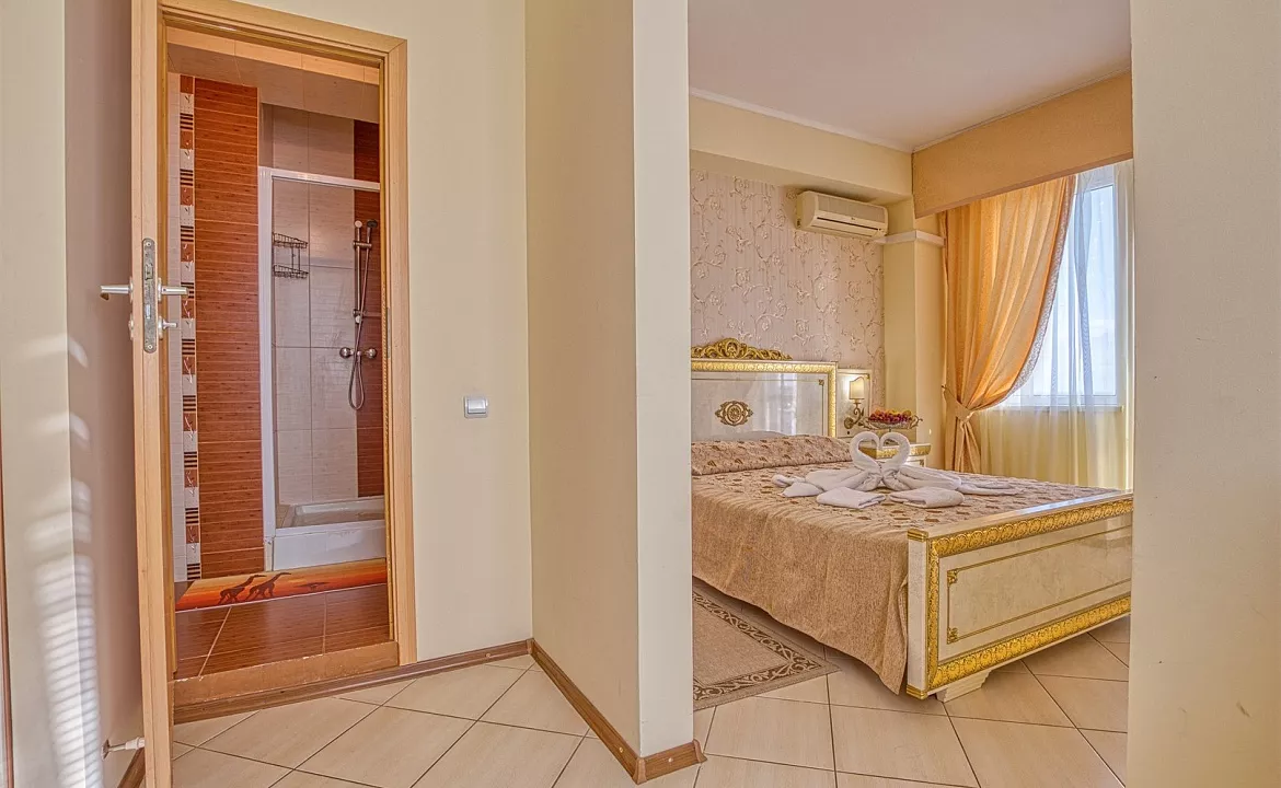 Полулюкс (вид на море). Отель «Интер». Утёс