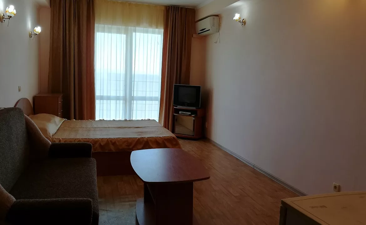 Номера 4-местные с видом на море. Гостевой дом «ФЛАГМАНСКИЙ». Приветное