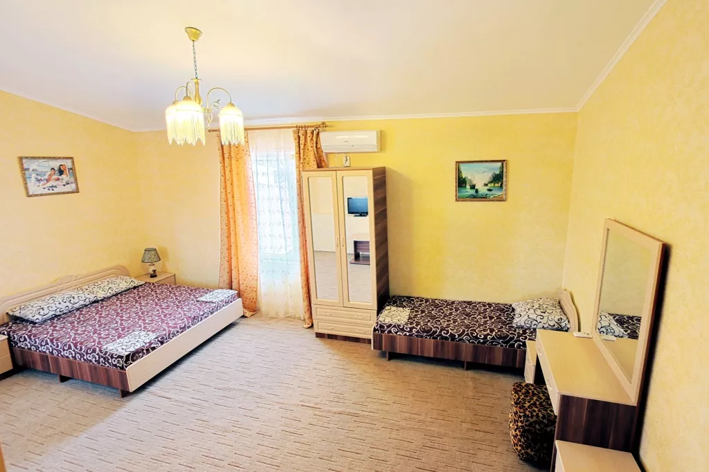 Семейный. Пансионат «Фрегат». Саки