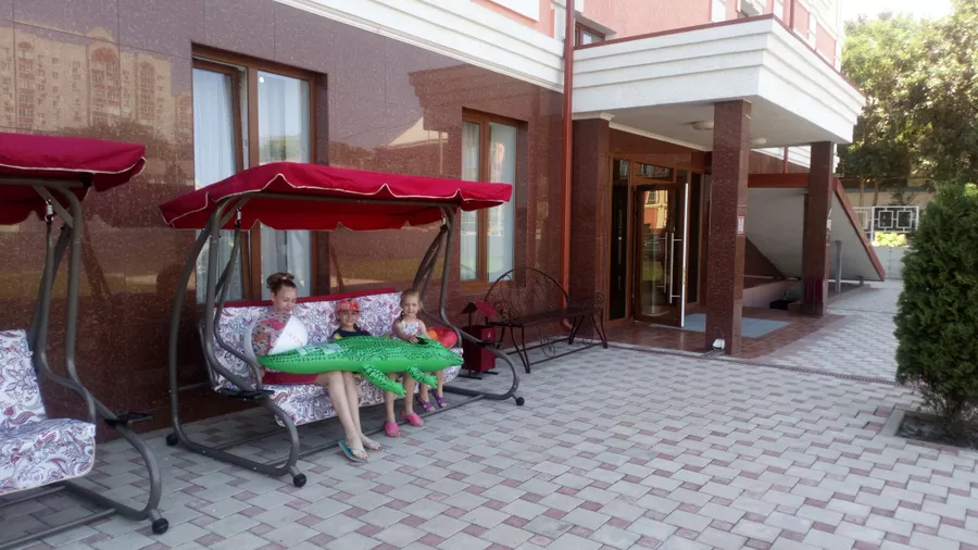 . Отель  "ВАП-отель". Ейск