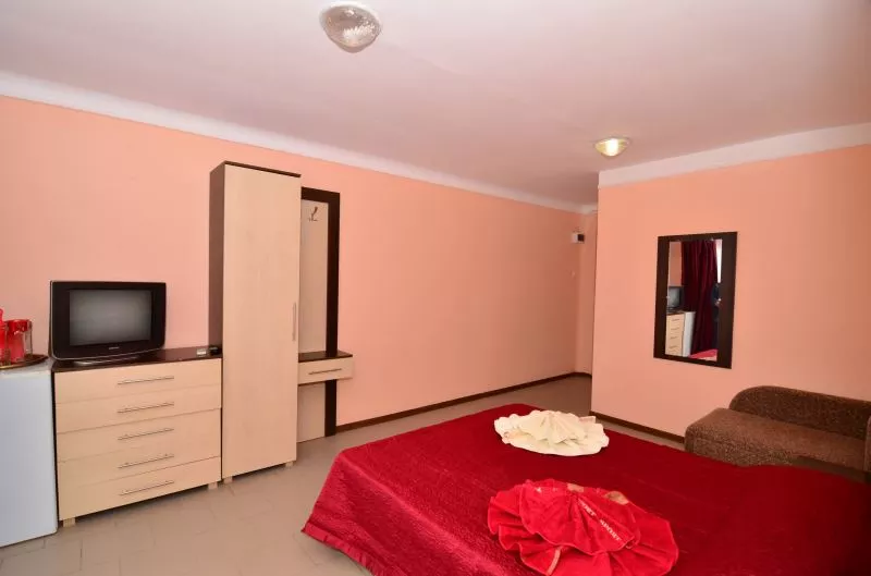 4-местный 2-комнатный стандарт. Пансионат Del Mar. Штормовое