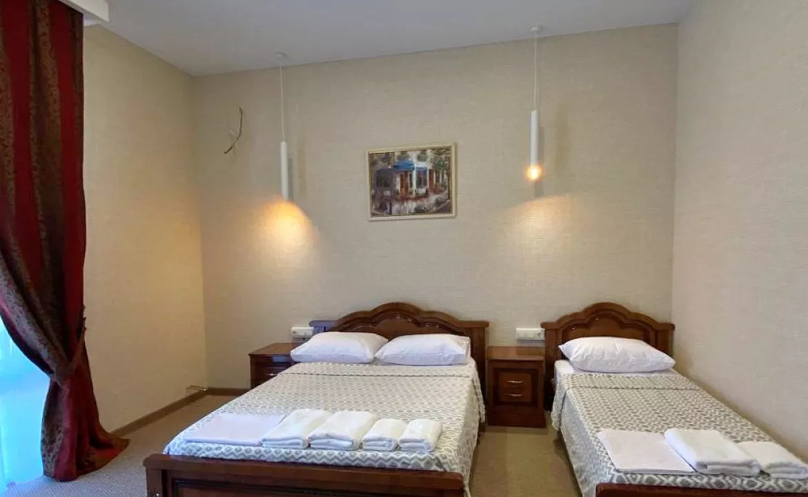 Четырехместный стандарт. Гостевой дом Comfort. Мирный Четырехместный стандарт. Гостевой дом Comfort. Мирный