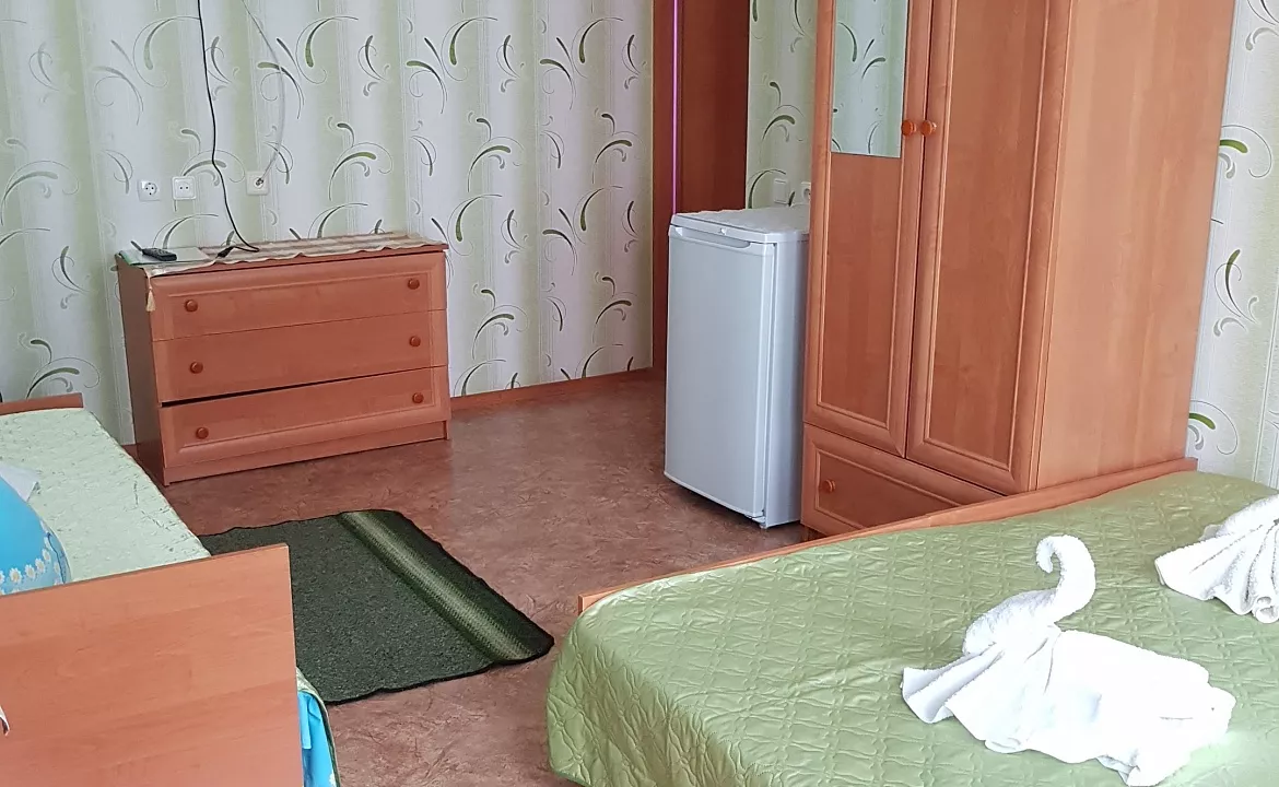 3х местный эконом класс. Гостиница "Водолейчик". Алушта