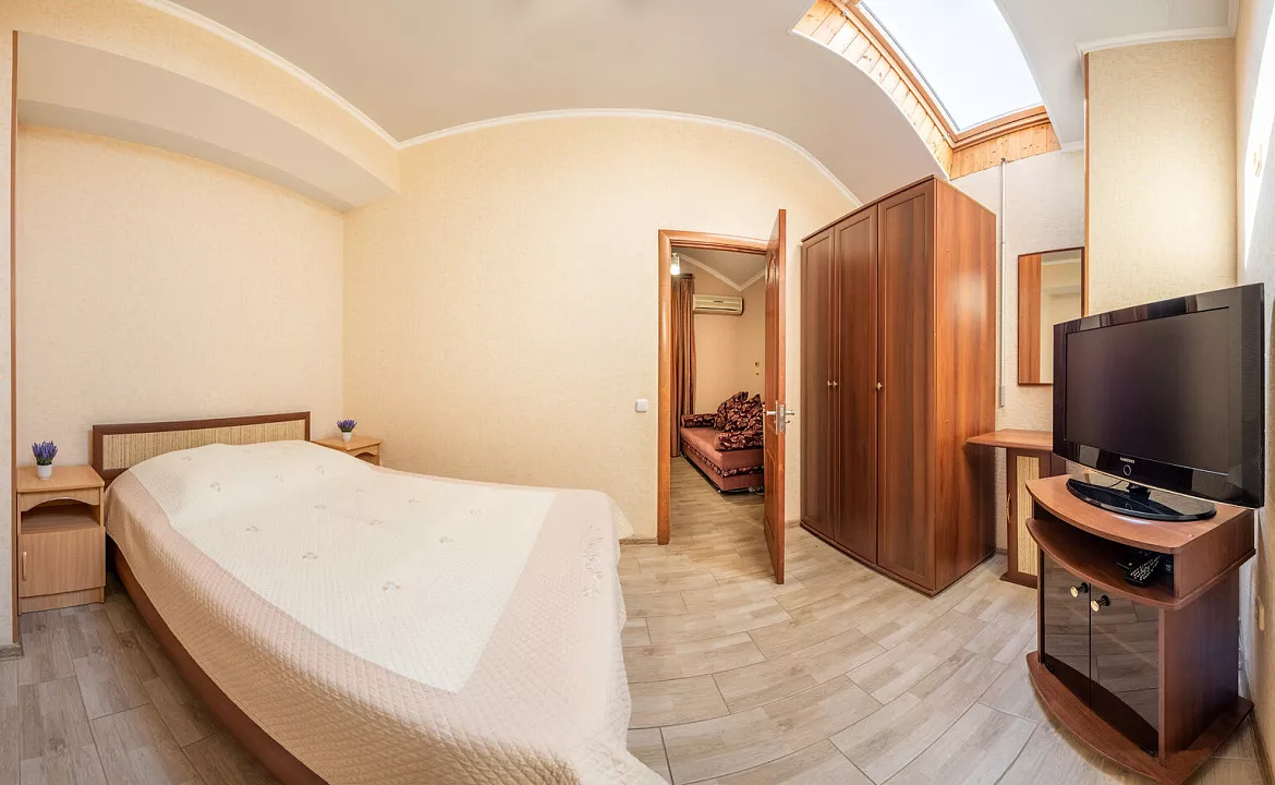 Четырехместные двухкомнатные номера 