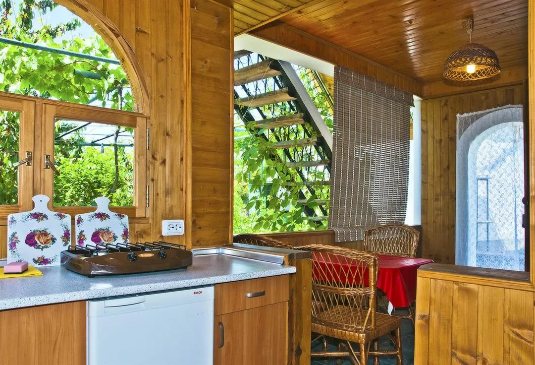 . Частный коттедж "Соколиное Гнездо". Малореченское . Частный коттедж "Соколиное Гнездо". Малореченское