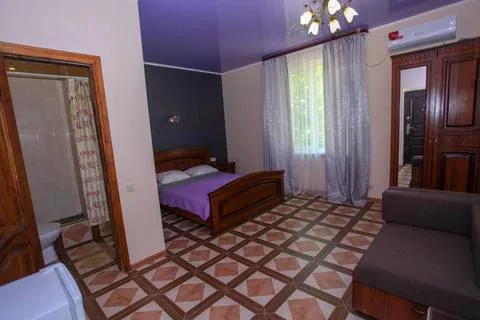 «Стандарт». Гостиница  "Sea Zone" . Пицунда