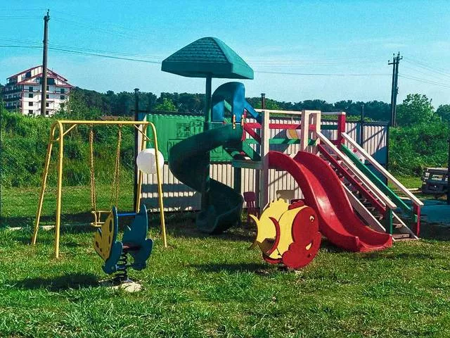 . Отель «Pine Beach». Пицунда