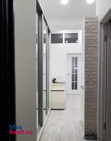 Квартира, 2-комнатная, Навагинская улица, 16. Квартира в многоквартирном доме в Центральном и Хостинском районе города Сочи.. Сочи