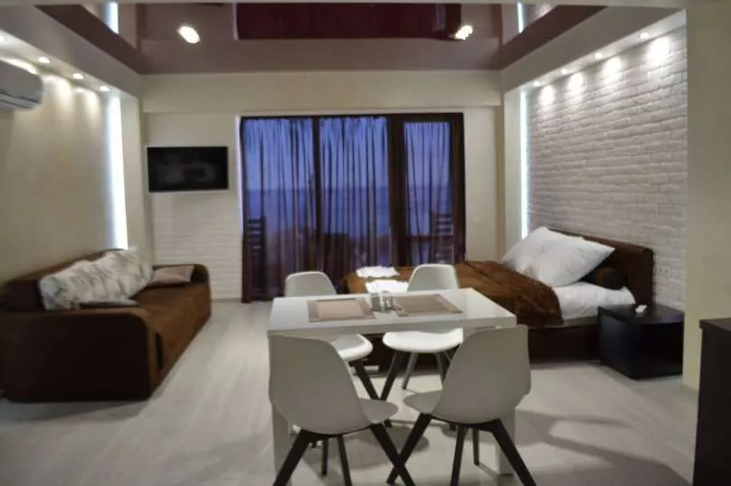 . Гостевой дом "Визит". Ялта