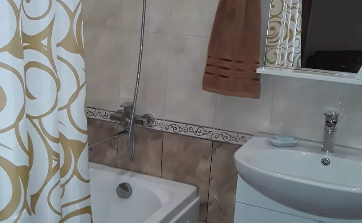 Квартира. Квартира в многоквартирном доме КВАРТИРА В ЦЕНТРЕ ГОРОДА. Геленджик