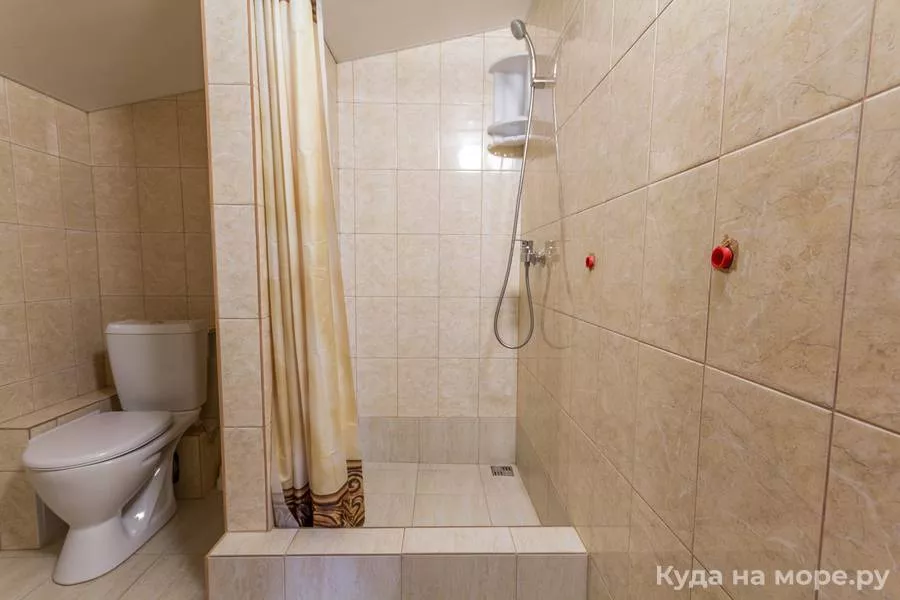 Трехместный номер. Гостевой дом "Алфавит". Адлер Трехместный номер. Гостевой дом "Алфавит". Адлер