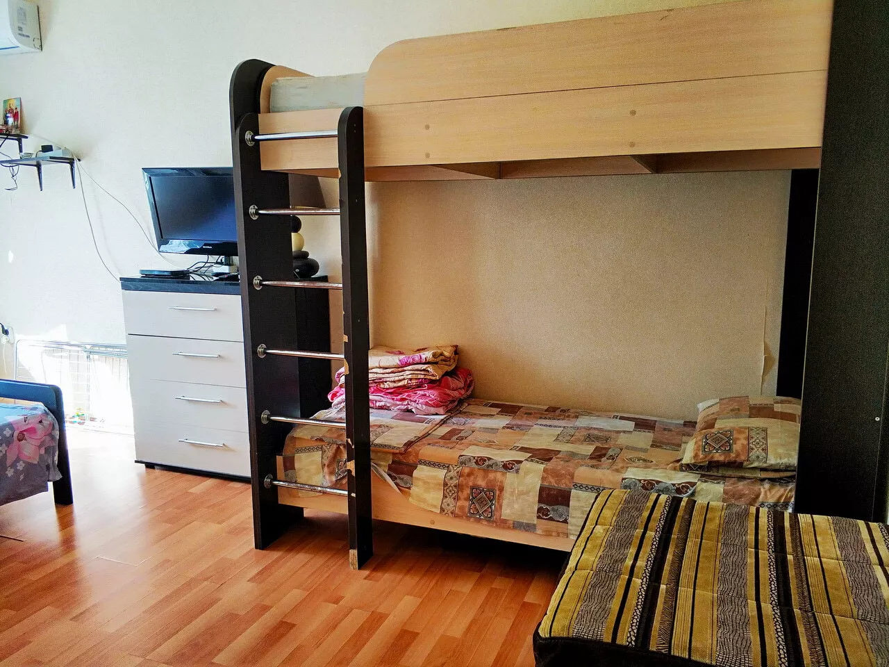 . Квартира в многоквартирном доме 1к квартира "Лора" в Новом Афоне 1 линия. Новый Афон