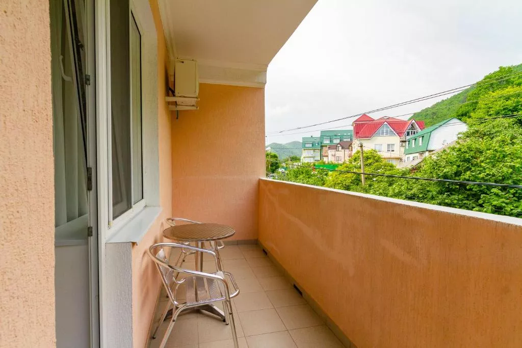 4-х местный номер. Гостевой дом "Адмирал" - Небуг. Небуг