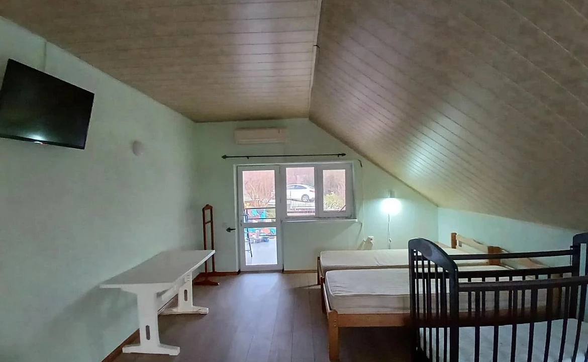 4х местный Люкс, от 1 до 5 гостей, балкон, вид на море, горы. Гостевой дом "Горная лаванда". Лазаревское