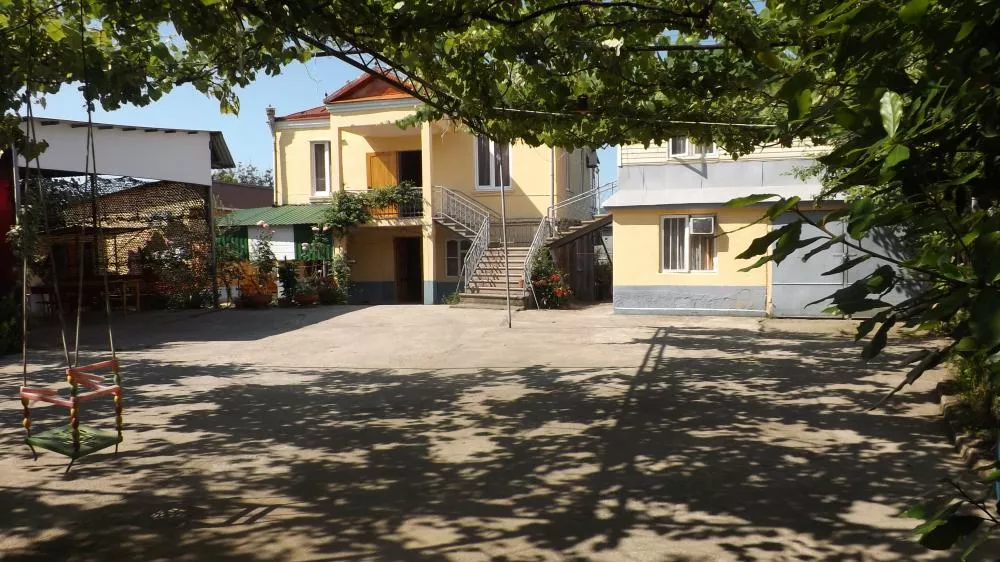 . Гостевой дом "Ролан". Новый Афон