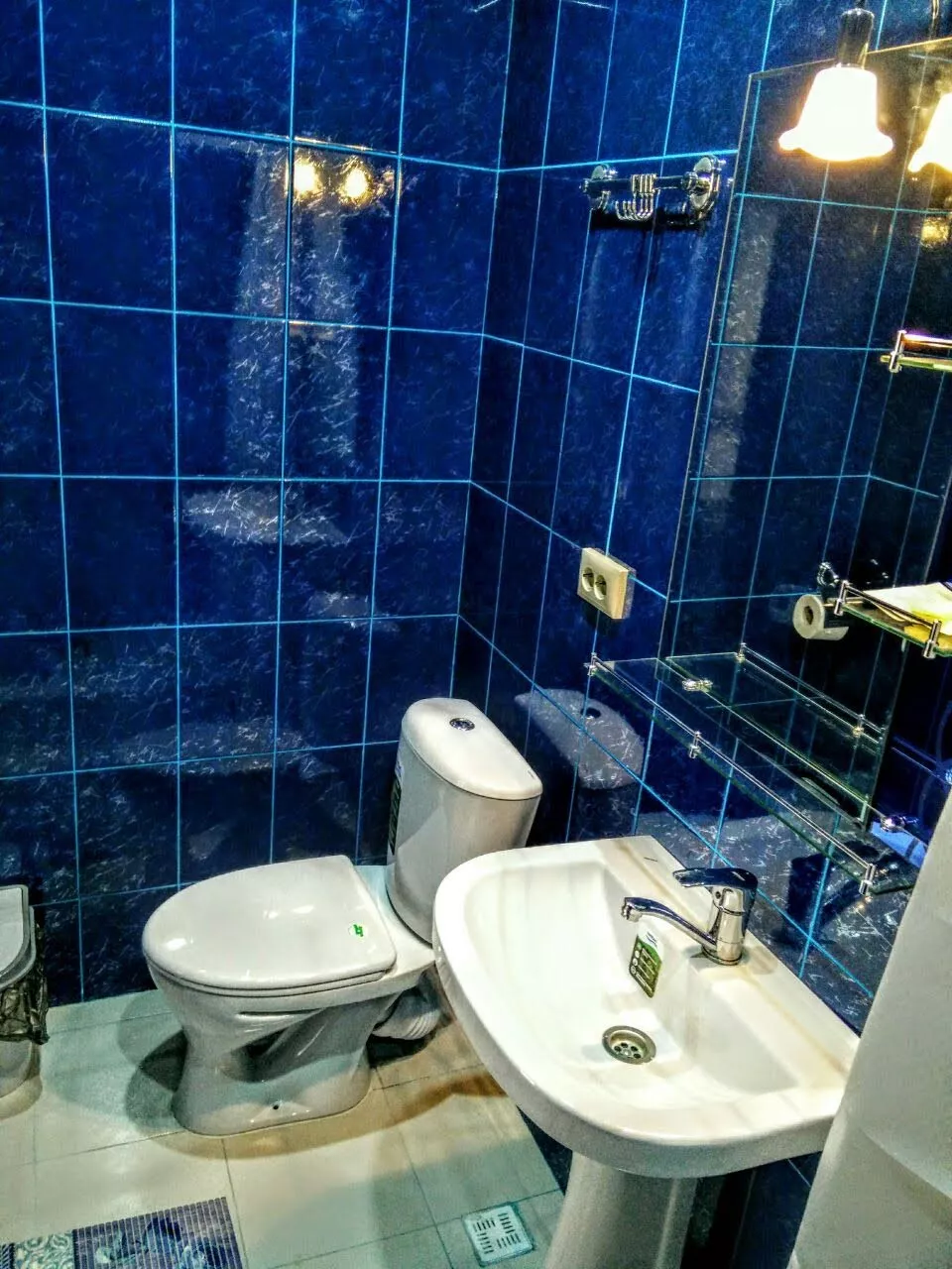 . Гостевой дом "Амза" . Новый Афон