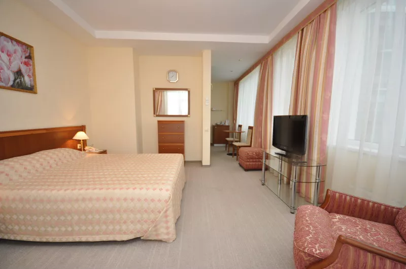 Номер Полулюкс. Гостиница Консоль-Спорт НИКИТА. Никита