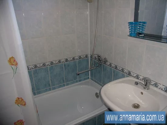 номер семейный полулюкс улучшенный. Гостевой дом «Анна-Мария». Малореченское