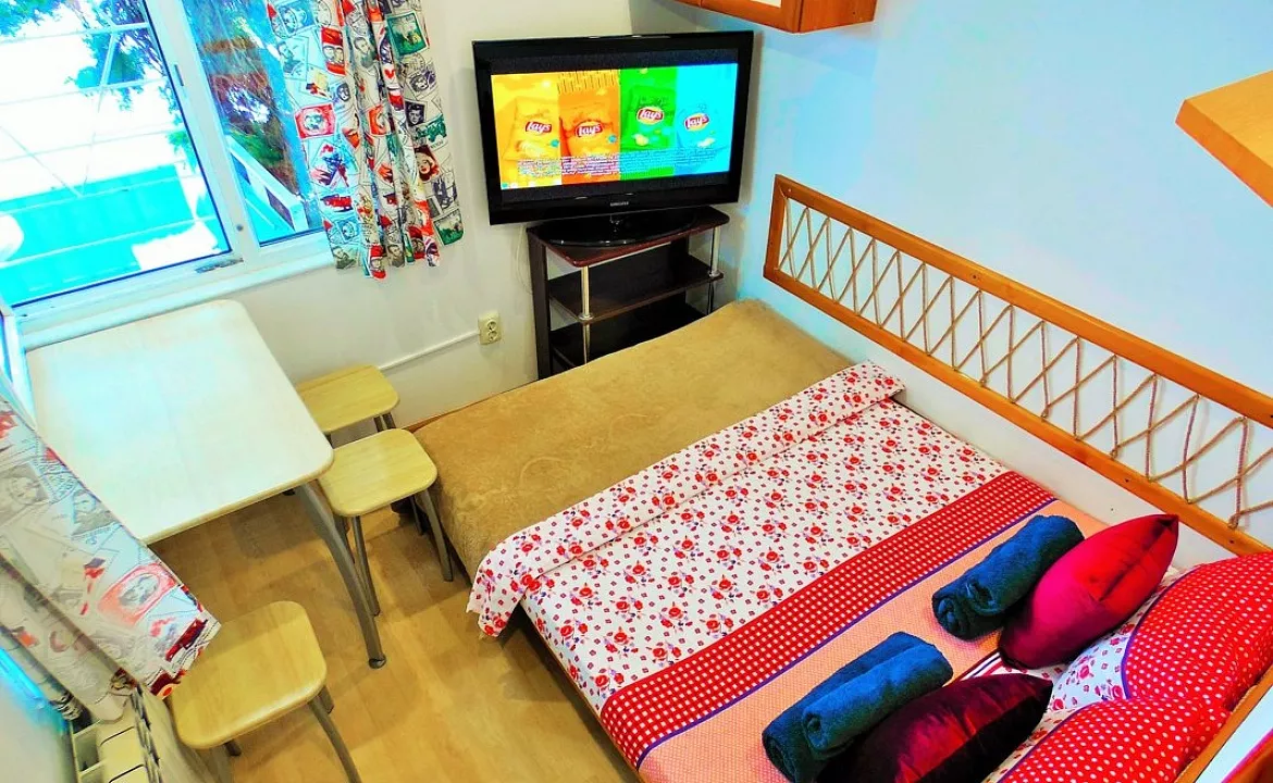 Апартаменты 2-комнатные. Частный гостевой дом Дворик у причала. Ялта