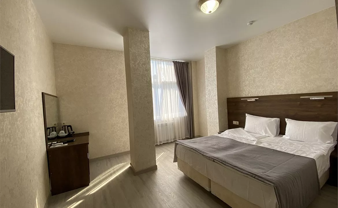 Стандартный номер с 1 кроватью или 2 отдельными кроватями. Отель "Маро". Сочи