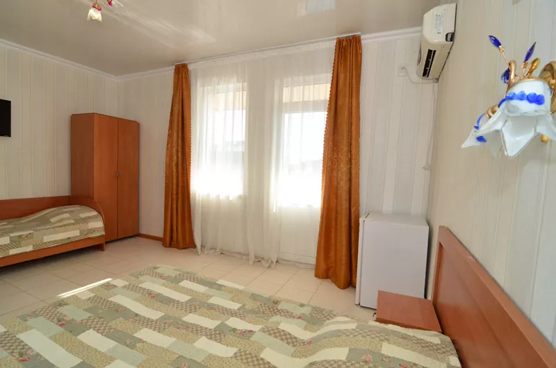 3-местный номер. Гостевой дом «Риф». Заозерное