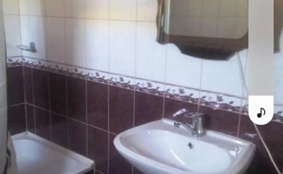 На втором этаже с балконом. Частный сектор Чачба 69. Сухум На втором этаже с балконом. Частный сектор Чачба 69. Сухум