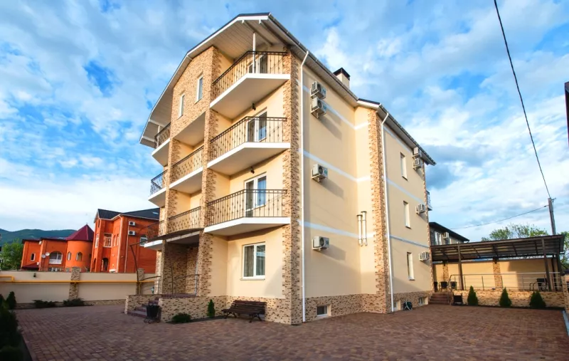 . Гостиница "Flores". Кабардинка