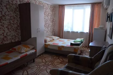 3-х местный «стандарт» без балкона. Гостиница "СемьЯ". Лазаревское 3-х местный «стандарт» без балкона. Гостиница "СемьЯ". Лазаревское