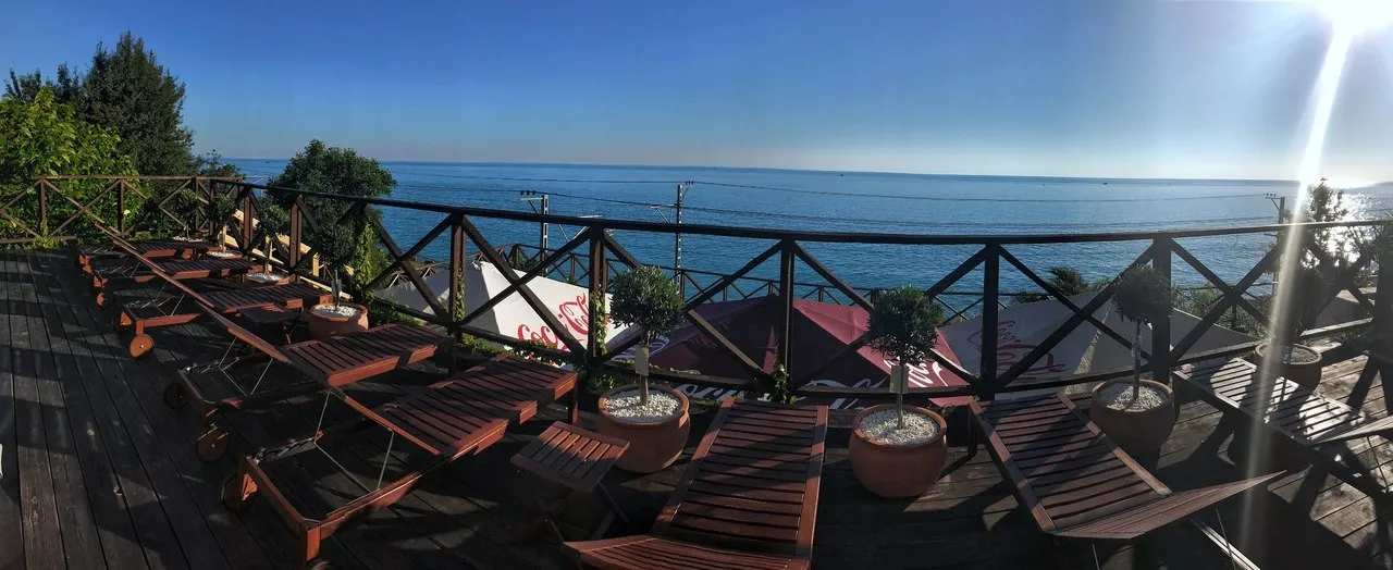 . Отель АЙСБЕРГ. Лазаревское