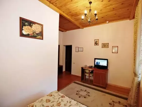 2-х местный «Стандарт». Отель «Каприз». Домбай-гостиницы