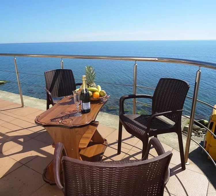 VIP с балконом и видом на море. Эллинг Морской Ангел. Лоо