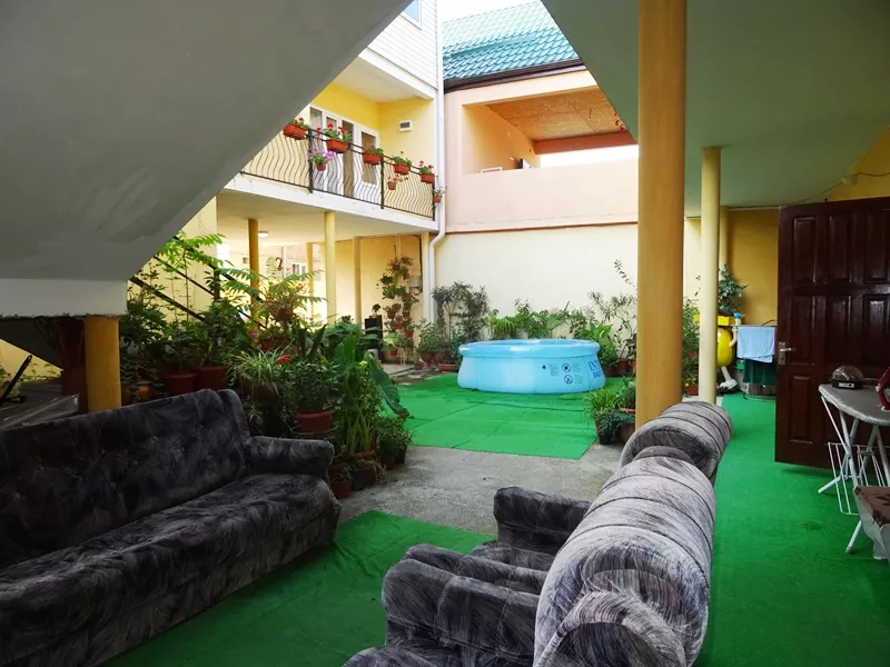 . Гостевой дом "У Ларисы". Вардане