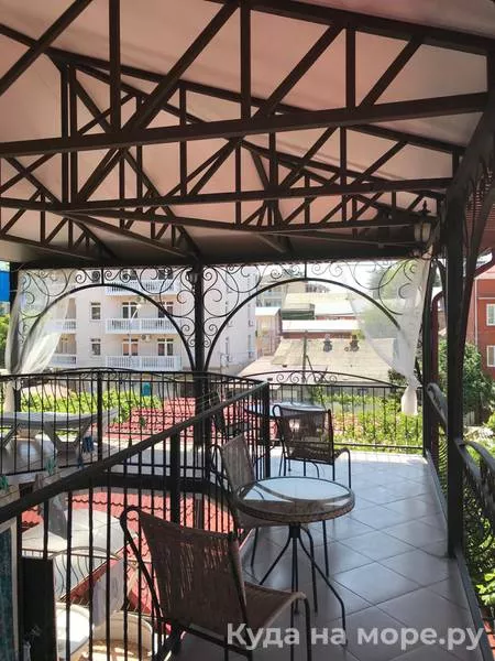 . Гостевой дом Балатон. Лазаревское