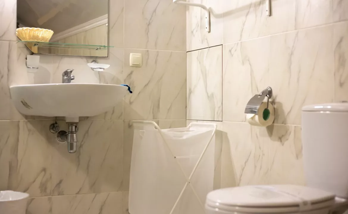 Мансарда двухкомнатный без балкона. Пансионат «Гринцовский». Ливадия