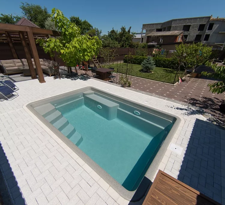 . Гостевой дом Радужная 12. Голубицкая