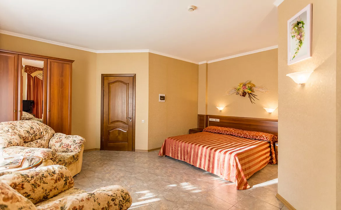 Двухместный номер «Студио». Отель “Dreamland”. Геленджик