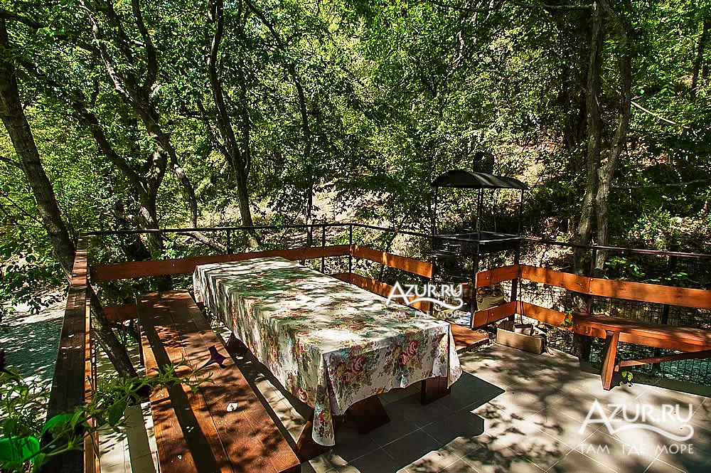 . Гостевой дом "Вилла Хвоя". Джанхот