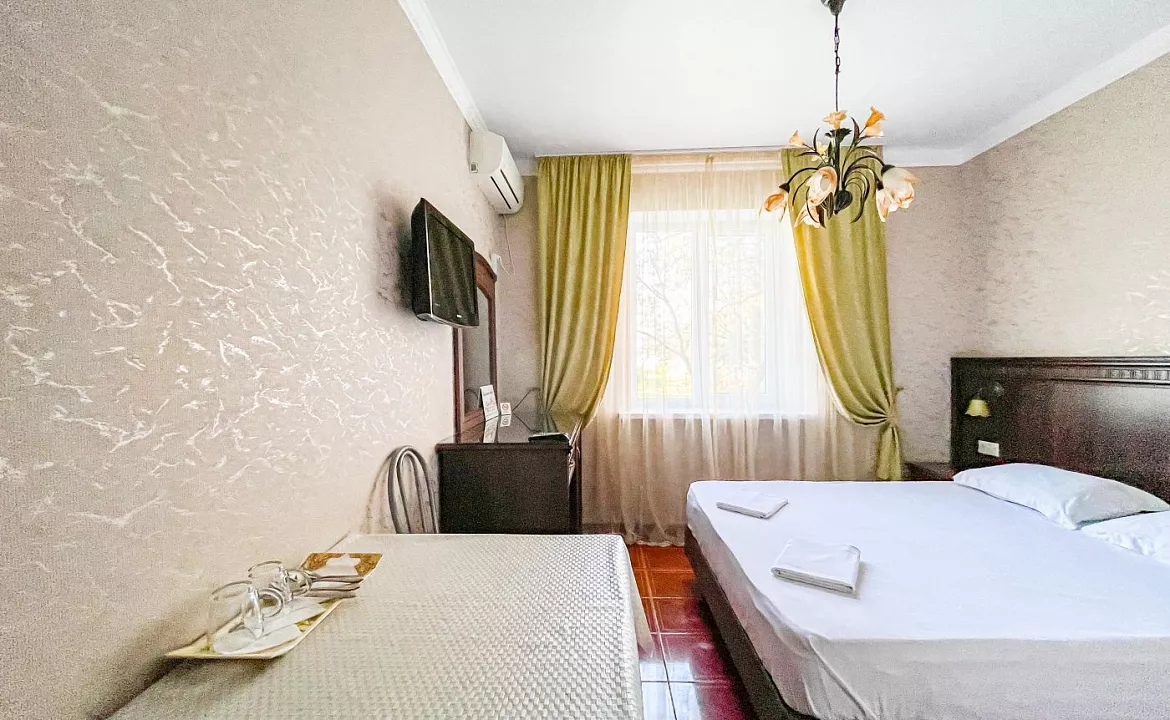 Стандарт 2-х местный (без балкона). Anzhelina Family Hotel. Витязево