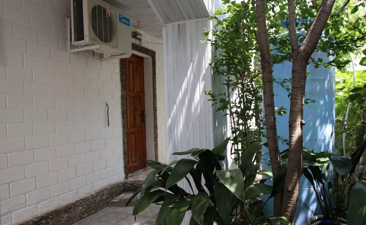 Двухкомнатный 4-х местный на 1-м этаже. Гостевой дом Гостевой дом "Спортлото-82".. Коктебель