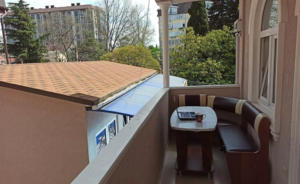 Трёхместный эконом . Гостевой дом Смайл. Адлер