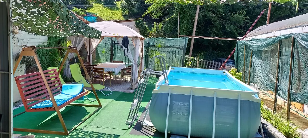 . Частный сектор "Ксения". Совет-Квадже . Частный сектор "Ксения". Совет-Квадже