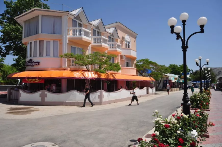 . Мини-гостиница "Аквамарин". Судак