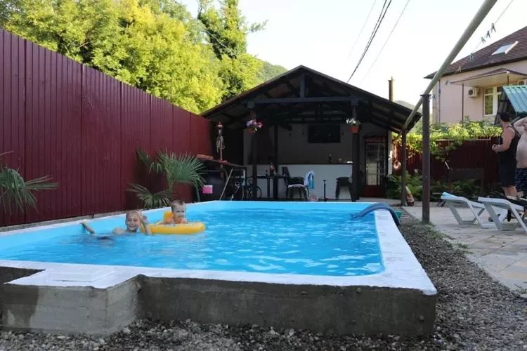 . Гостевой дом Евгения. Небуг