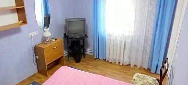 Дом под ключ  Отдельный трехкомнатный дом со своим закрытым двором и гаражом без хозяев. Дом под ключ  Отдельный трехкомнатный дом со своим закрытым двором и гаражом без хозяев.