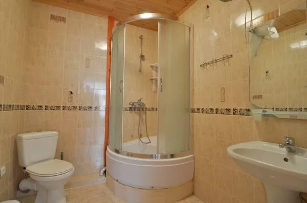 Двухуровневый стандарт с видом на хвойный парк. Отель "Кучук-Ламбат". Бондаренково