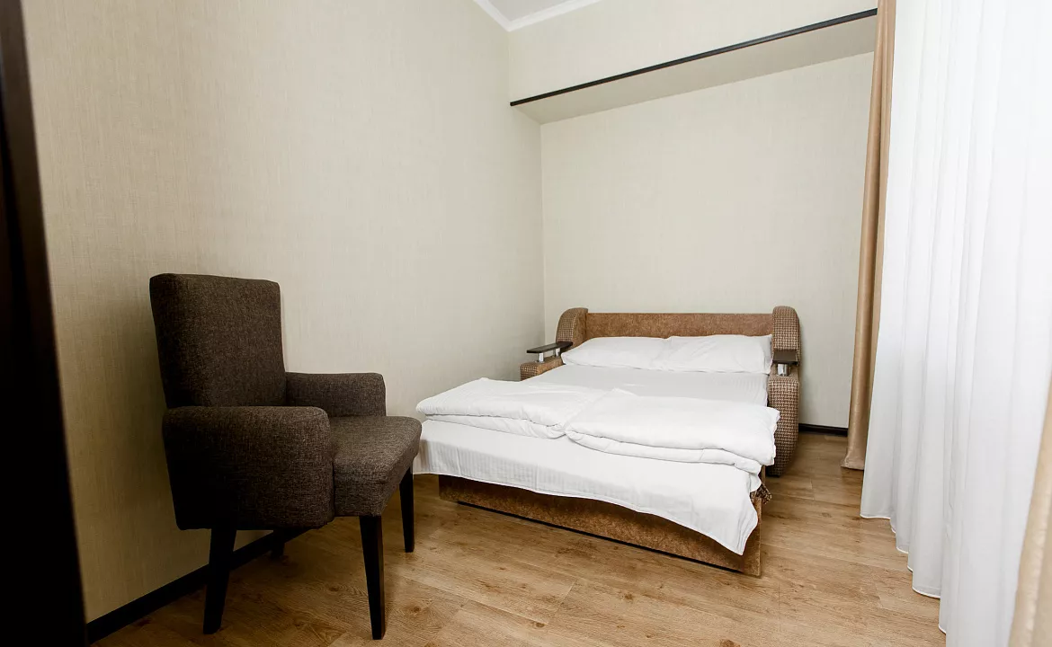 Семейный (двухкомнатый). Отель "Времена года". Адлер